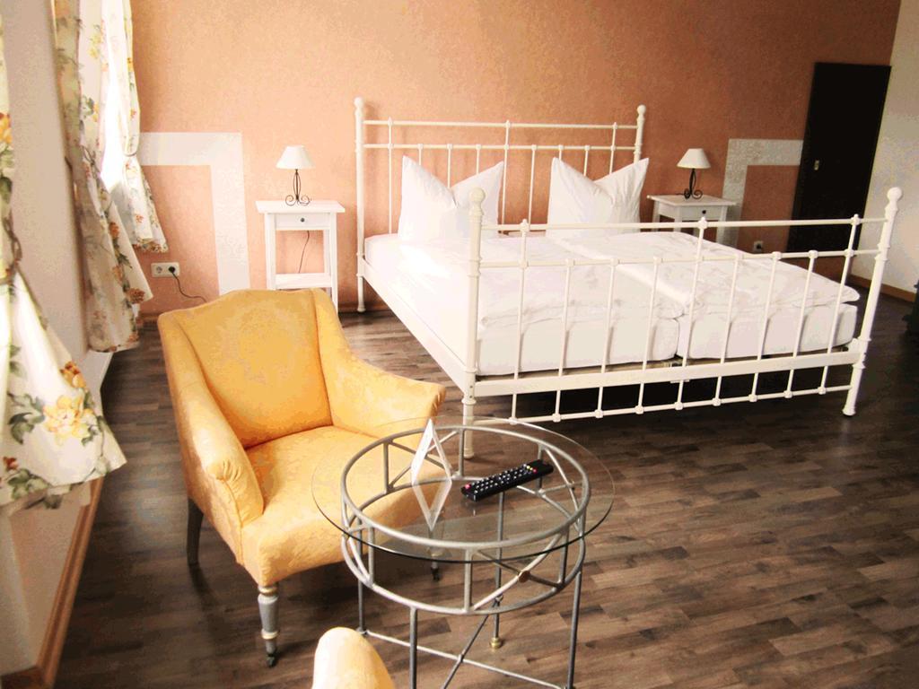 Landhotel Gut Zarrentin Gransebieth Стая снимка